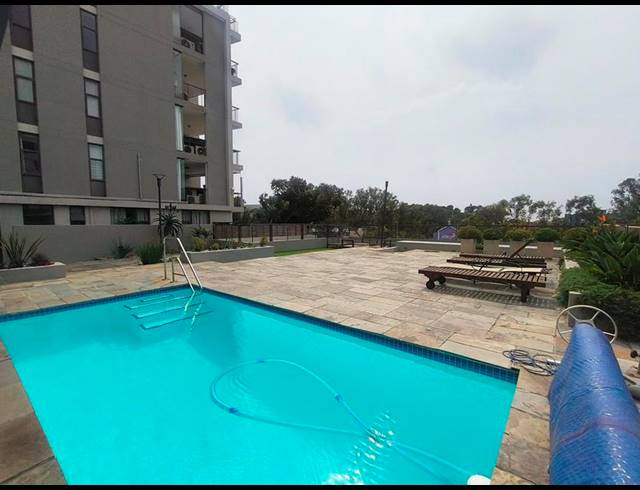 2 BEDROOM PROPERTY TO RENT IN GREEN POINT UPPER